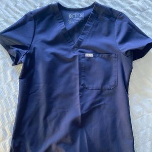 Navy figs catarina scrub top XS